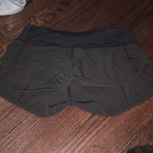 Black Lulu run shorts